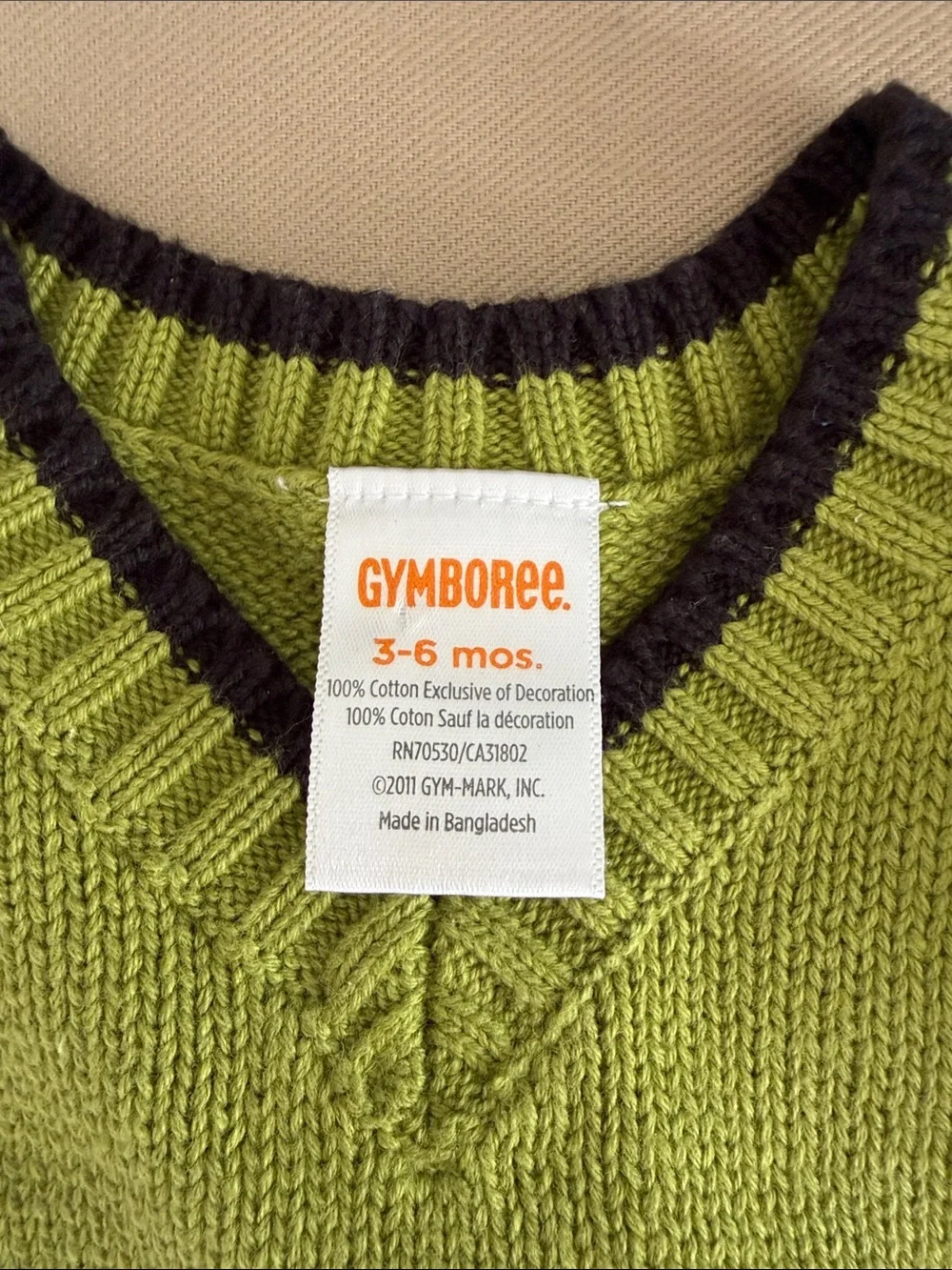 Gymboree 3-6 month Holiday Penguin Sweater Vest